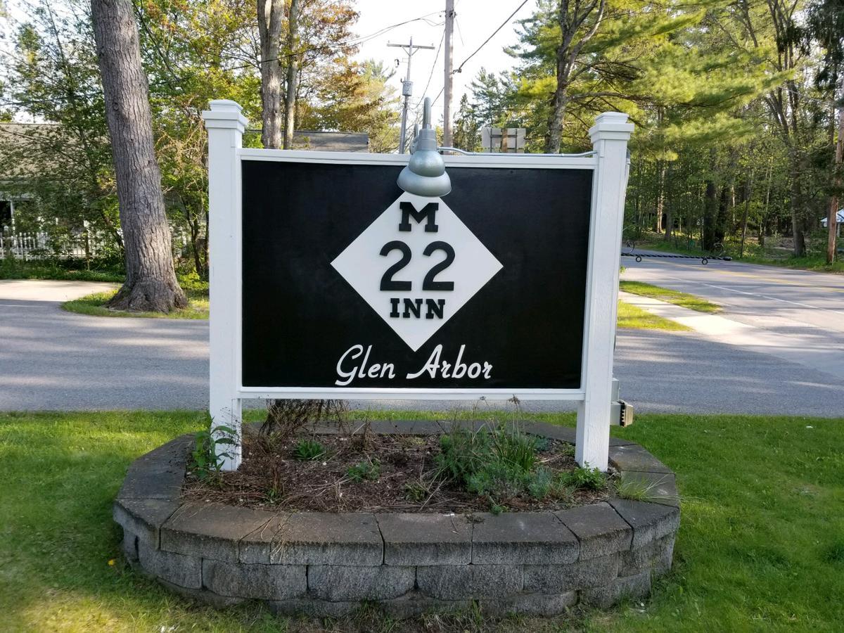 The M-22 Inn Glen Arbor Bagian luar foto
